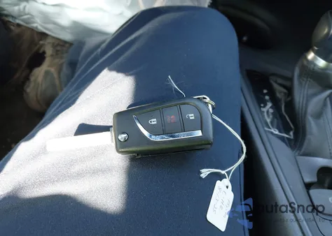 2018 Toyota C-Hr Xle from USA, damaged, VIN JTNKHMBX0J1007492